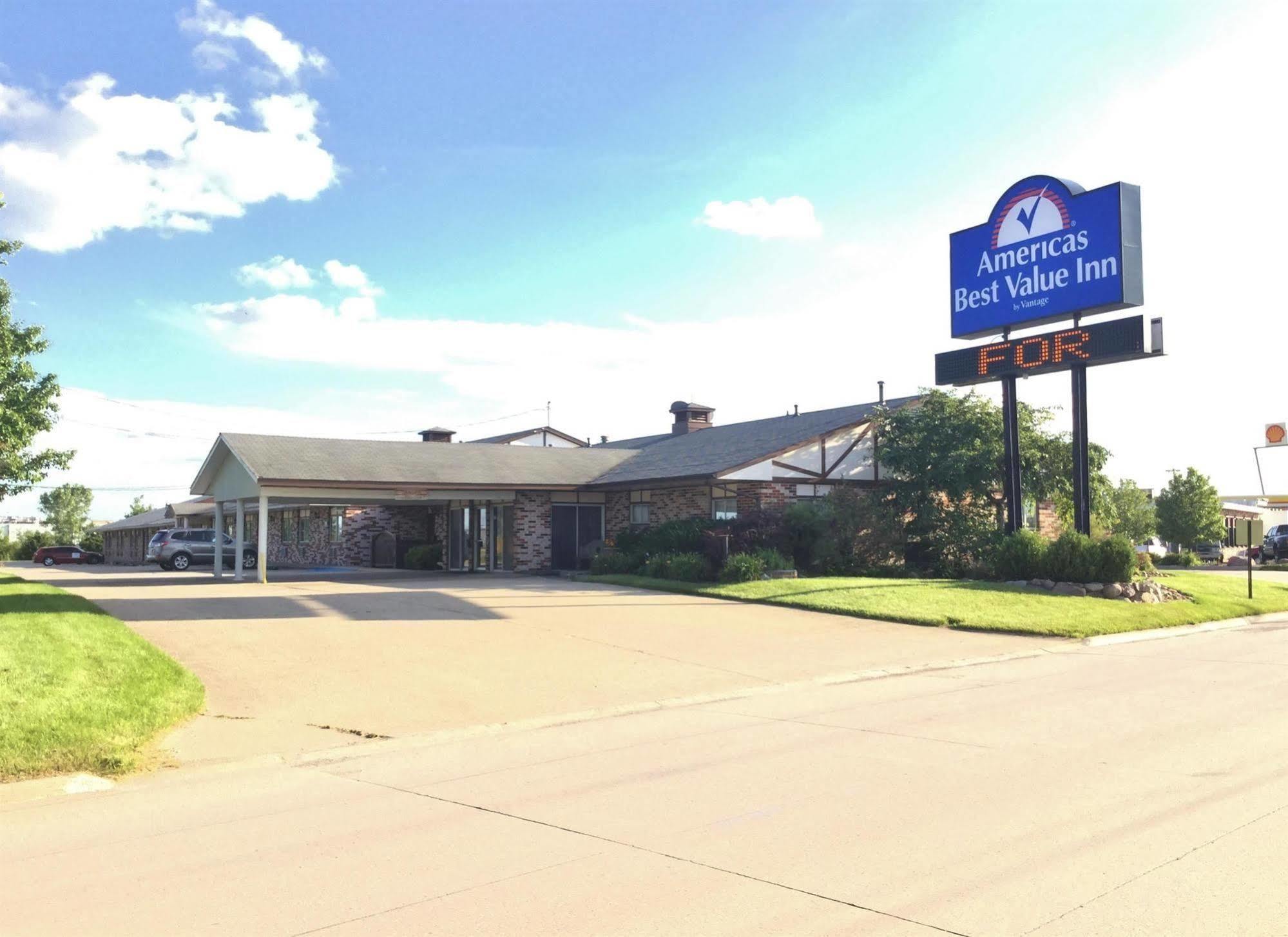 Relax Inn - Osceola Ia エクステリア 写真